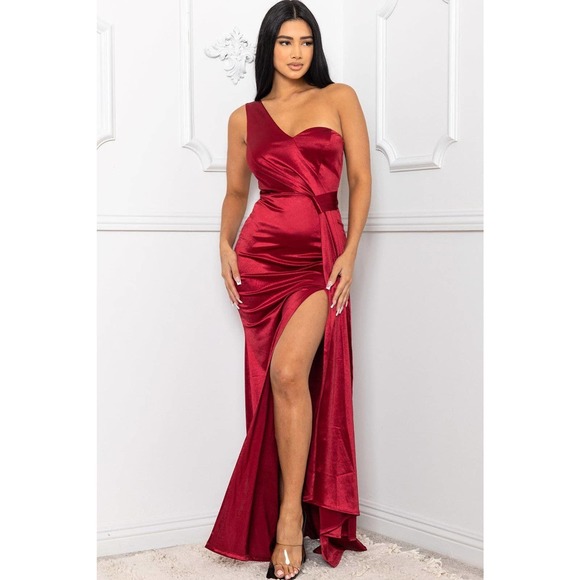 Dresses Red Satin One Shoulder Pleated Draped Side